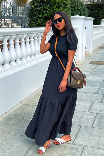 You’ll look super hot and classy with this awesome Black Cotton Maxi Dress.